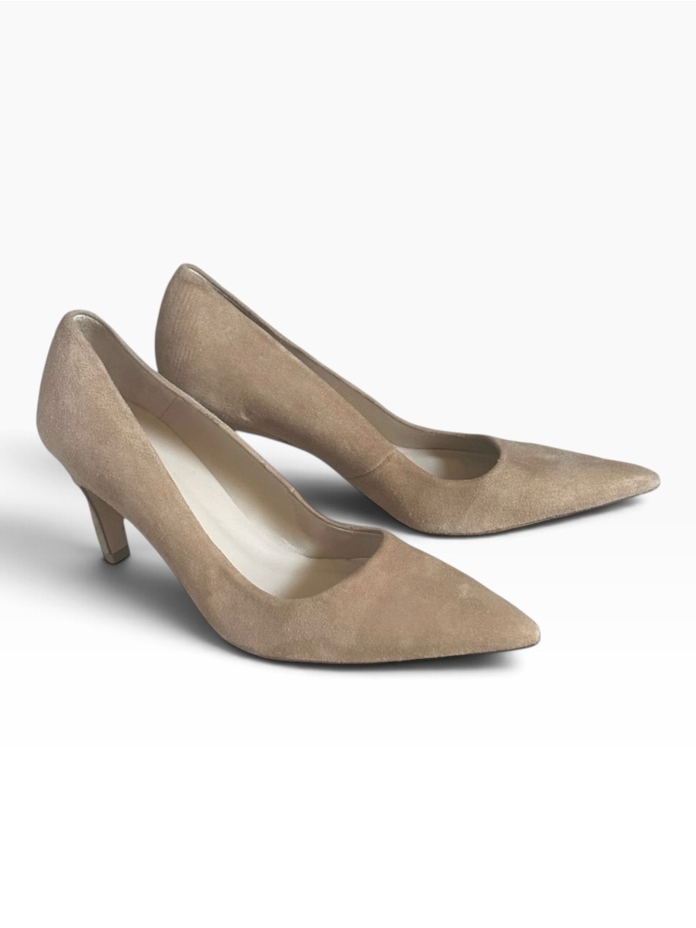 Good American Suede Point Toe Pumps Size 6 Tan Neutral Classic Leather Heels